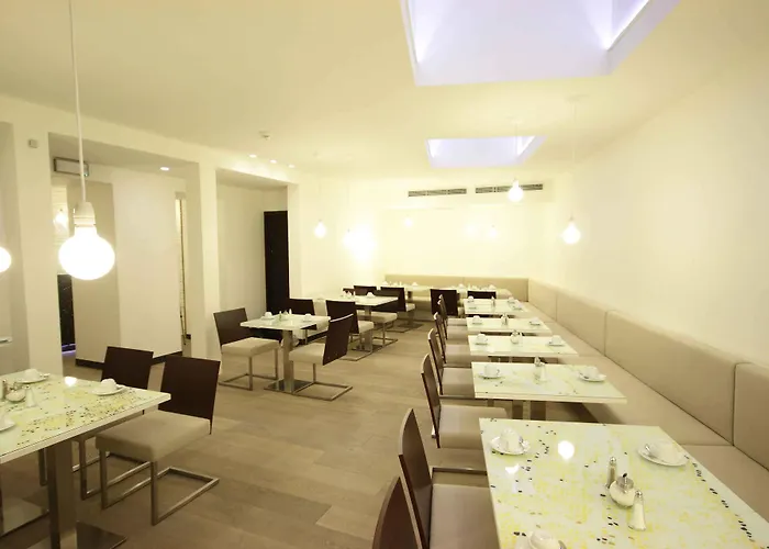 Pure WhiteHotel Prag
